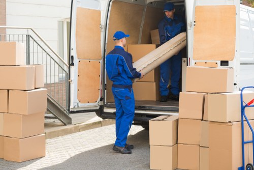Moving van service in Hammersmith for local home relocations