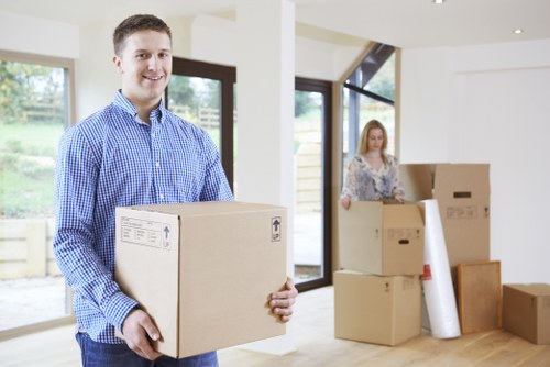 Local van moving service in Hammersmith for household items