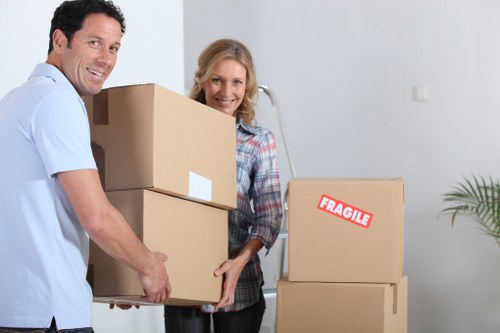 Careful moving assistance in Hammersmith with local area knowledge